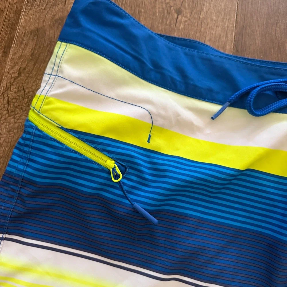 Vineyard Vines Board Shorts Mens 34 Blue Lime Green Striped Swim Trunks Stretch
